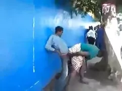 El perro es derrotad ...