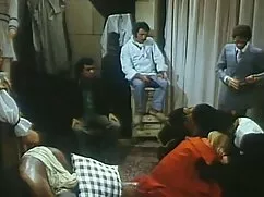 Chica mierda duro vi ...