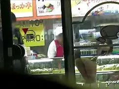 Dos maduras siendo i ...