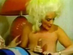 Mamá, tu sexo señora ...