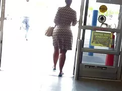 Chica asiática atrap ...